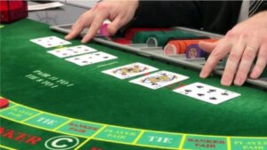 Nếu bạn chơi Baccarat tại các sân chơi đã được cấp phép thì không vi phạm