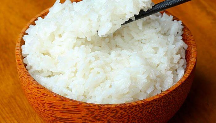Chiêm bao nhìn thấy gạo đã nấu thành cơm